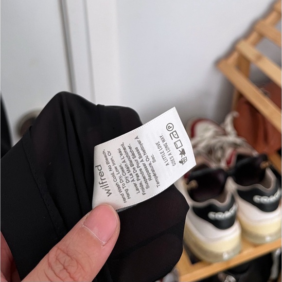 🖤 Aritzia Wilfred Black Adelia Tie Front Dress, Size 0 - Picture 7 of 10